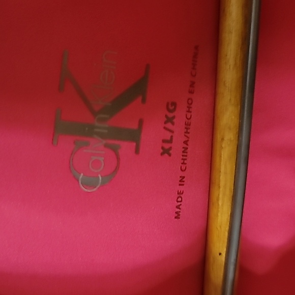 Calvin Klein Vibrant Pink Puffer Jacket - Picture 12 of 14